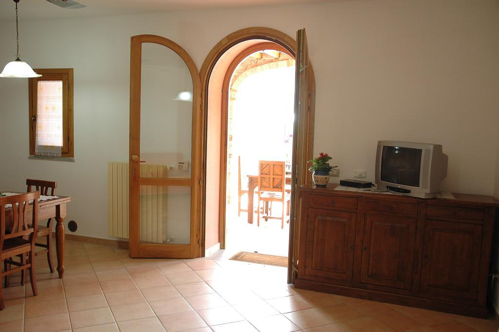 Agriturismo Podere Gozzuto Gavorrano Bilik gambar